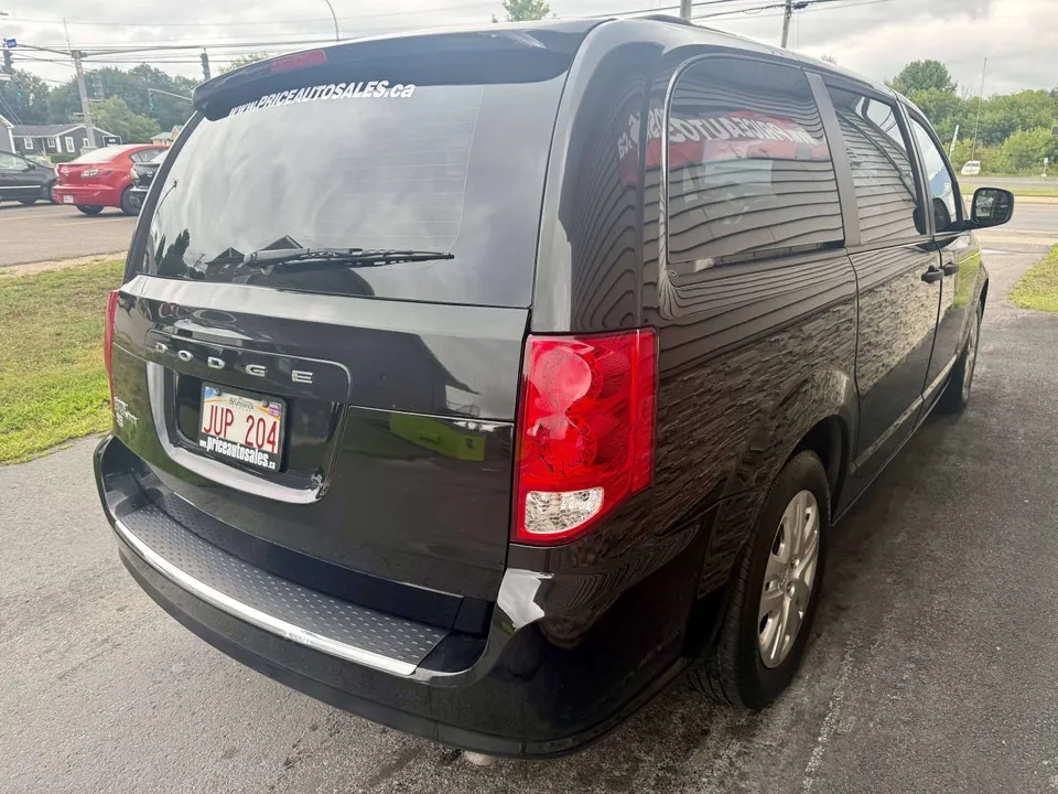 Dodge Grand Caravan 2019 photo 2
