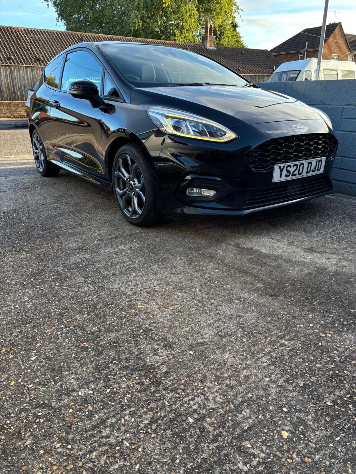 Ford Fiesta Van 2020 photo 2