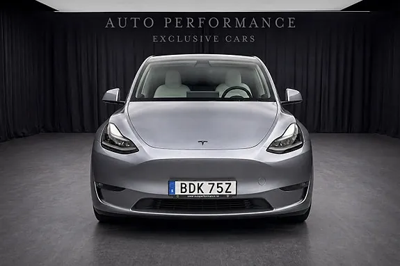 Tesla Model Y 2024 photo 4