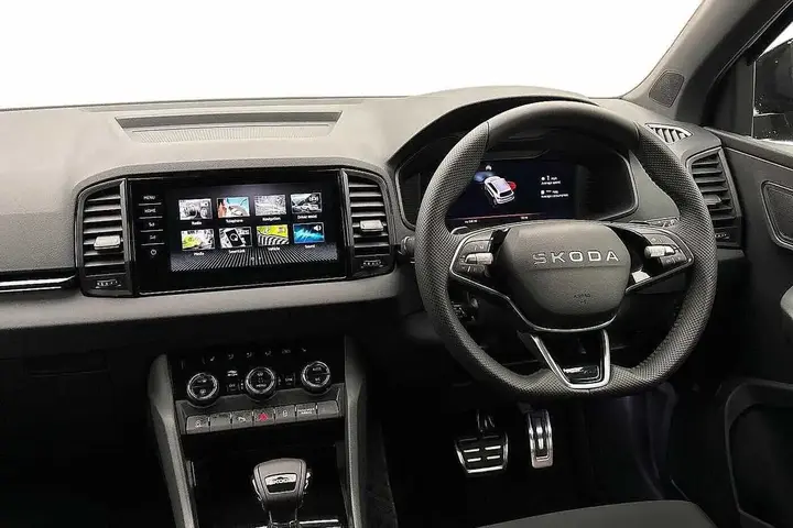 Skoda Karoq 2026 photo 2