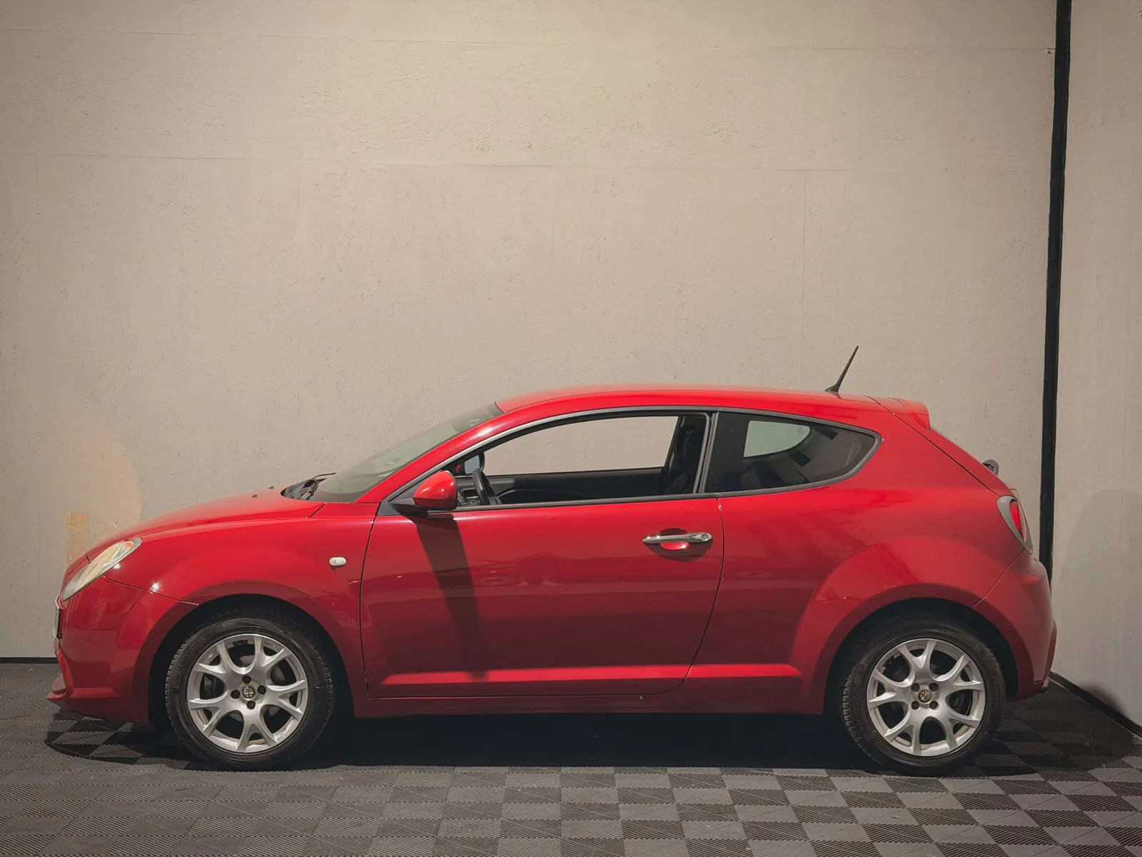 Alfa Romeo Mito 2010 photo 3