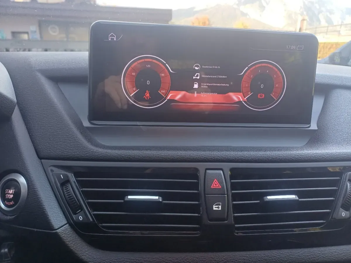 BMW X1 2012 photo 2