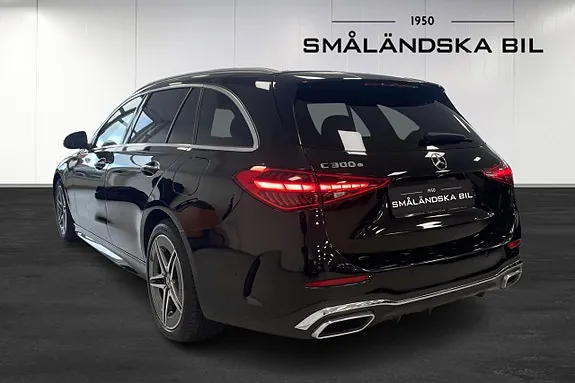 Mercedes-Benz C300 2023 photo 3