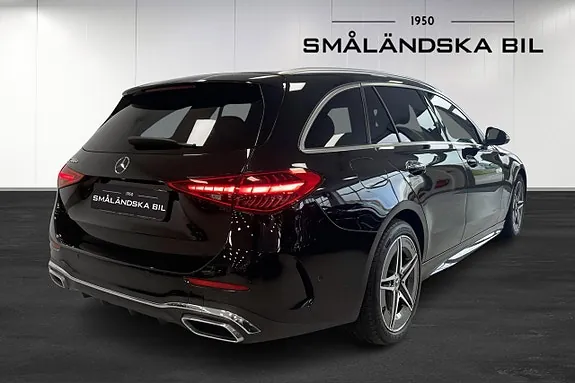 Mercedes-Benz C300 2023 photo 4