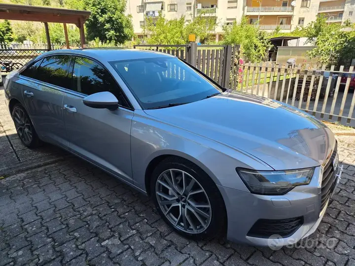 Audi A6 2022 photo 2