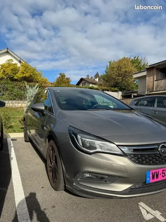 Opel Astra 2016 photo 2