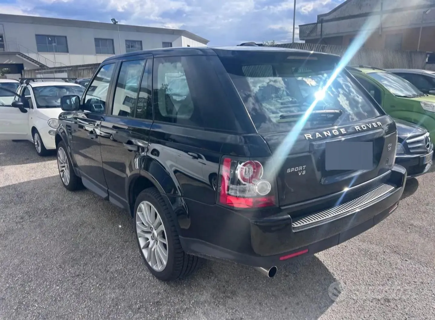 Land Rover Range Rover Sport 2010 photo 3