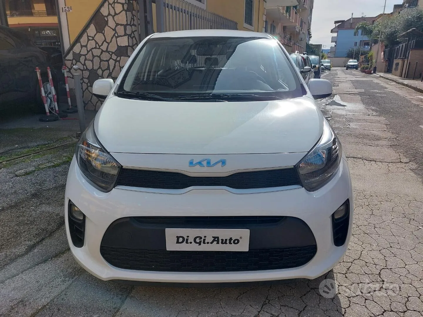 Kia Picanto 2022 photo 2