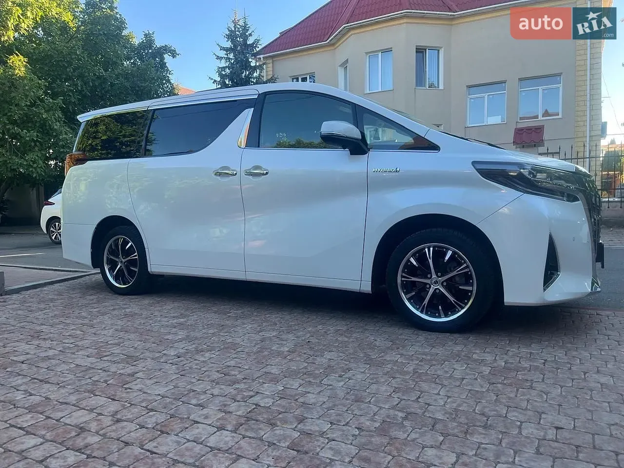 Toyota Alphard 2019 photo 4