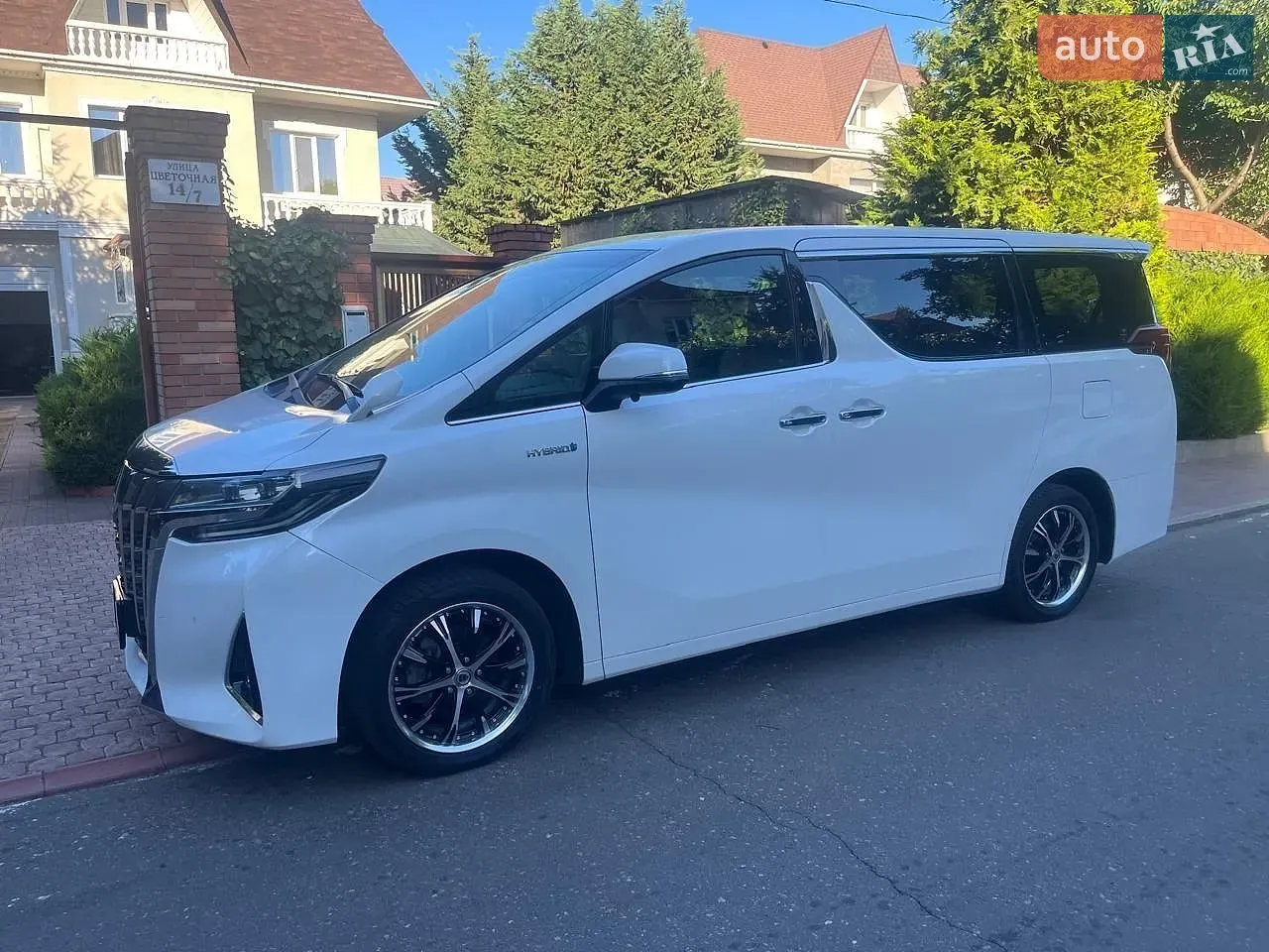 Toyota Alphard 2019 photo 5