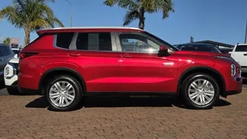 Mitsubishi Outlander 2025 photo 4