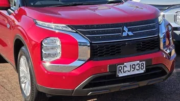 Mitsubishi Outlander 2025 photo 3