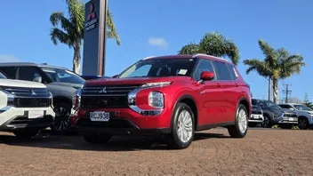 Mitsubishi Outlander 2025 photo 2