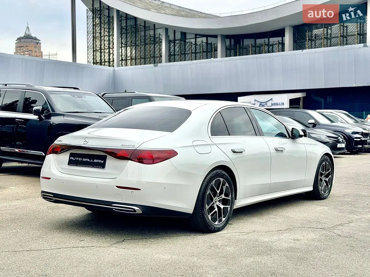 Mercedes-Benz E-Class 2024 photo 4