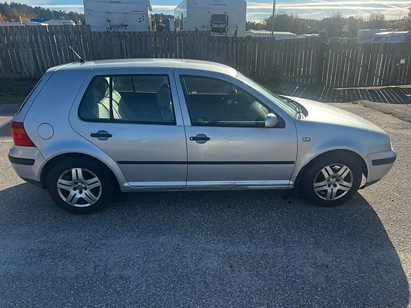 Volkswagen Golf Iv 2003 photo 2