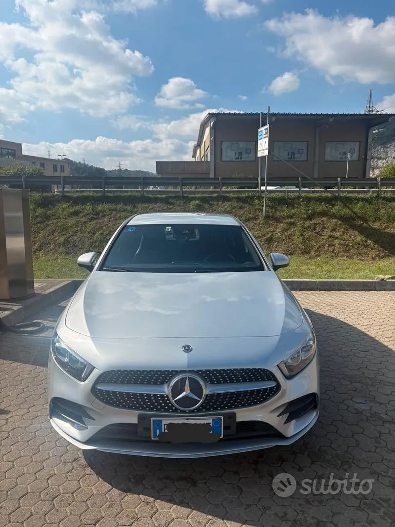 Mercedes-Benz A180 2019 photo 5