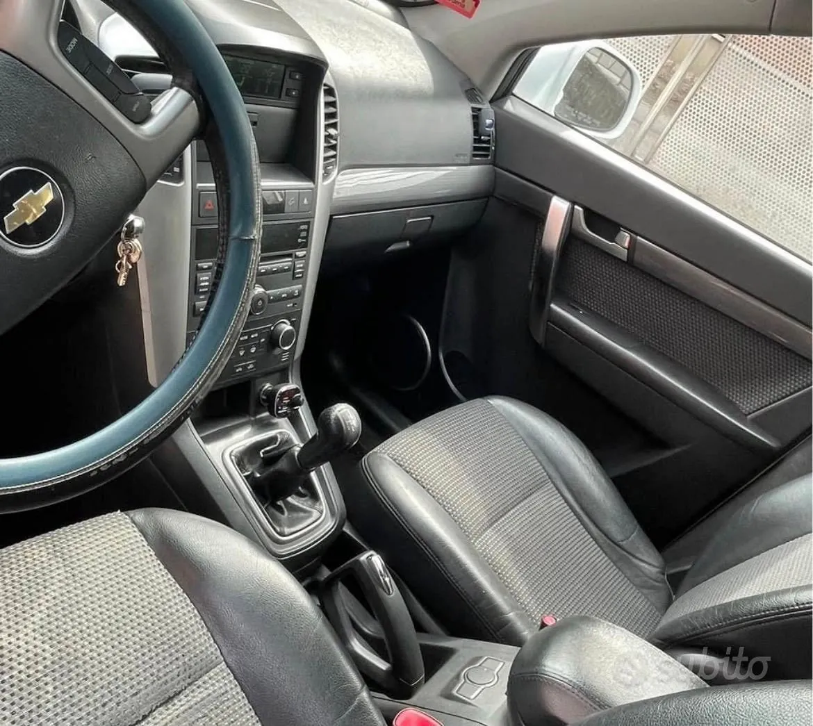 Chevrolet Captiva 2010 photo 3