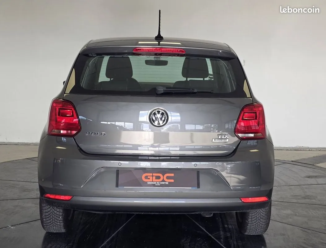 Volkswagen Polo 2015 photo 4