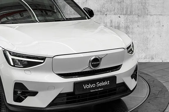 Volvo Ex40 2025 photo 2