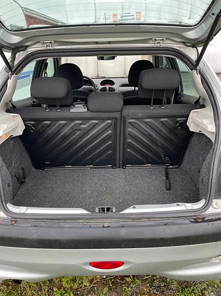 Peugeot 206 2005 photo 2