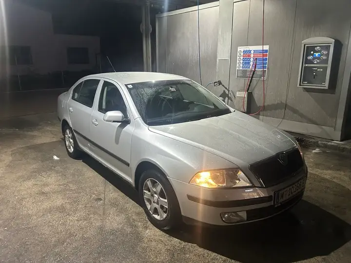 Skoda Octavia 2007 photo 2
