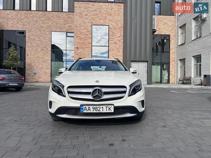 Mercedes-Benz Gla 2014 photo 2