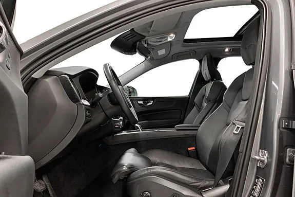Volvo Xc60 2019 photo 3