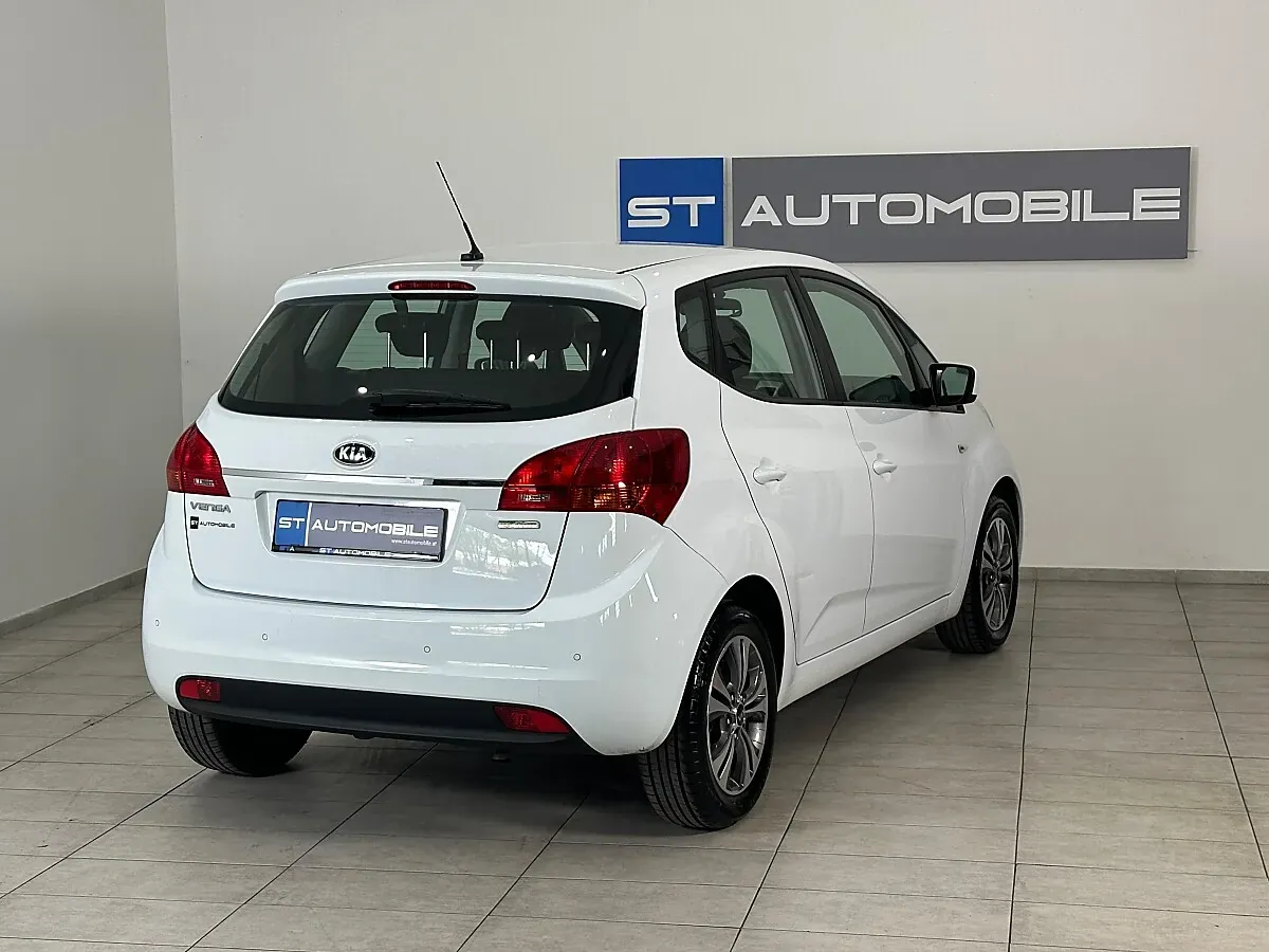 Kia Venga 2018 photo 2