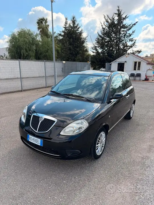 Lancia Ypsilon 2008 photo 2