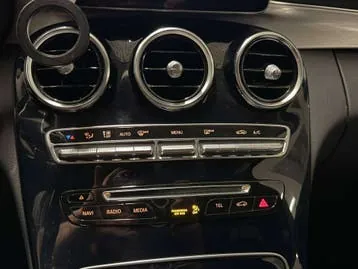 Mercedes-Benz C180D 2019 photo 3