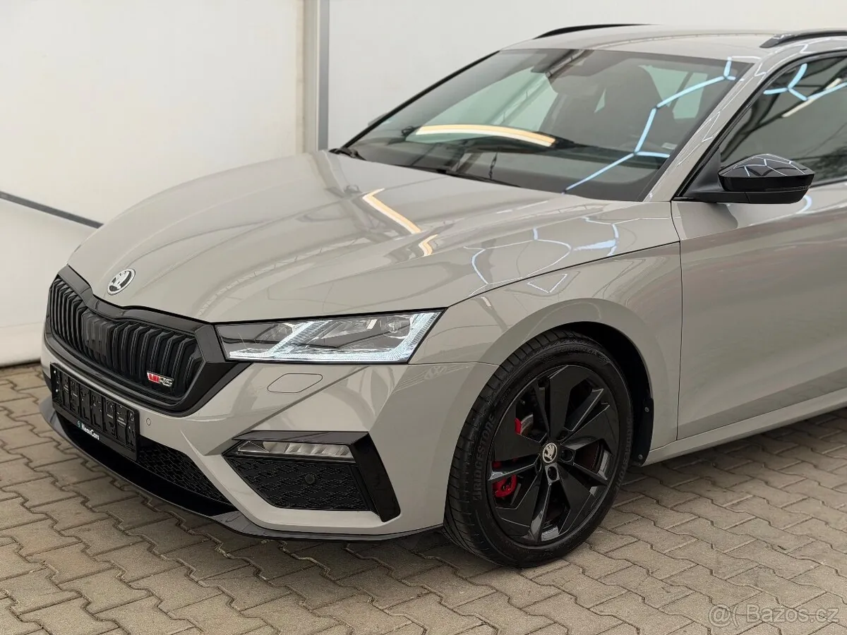 Skoda Octavia 2021 photo 2