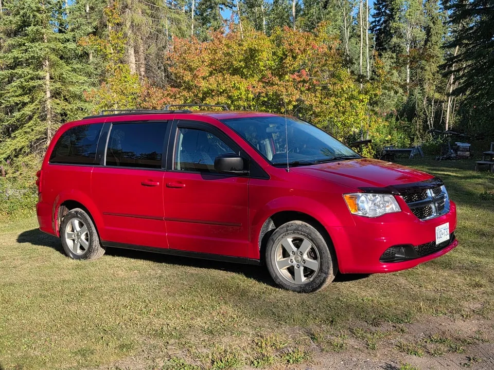 Dodge Caravan 2012 photo 2