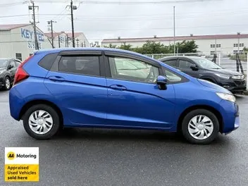 Honda Fit 2015 photo 4