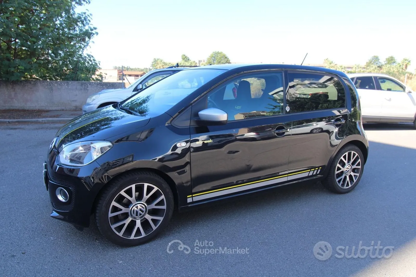 Volkswagen Up 2015 photo 3