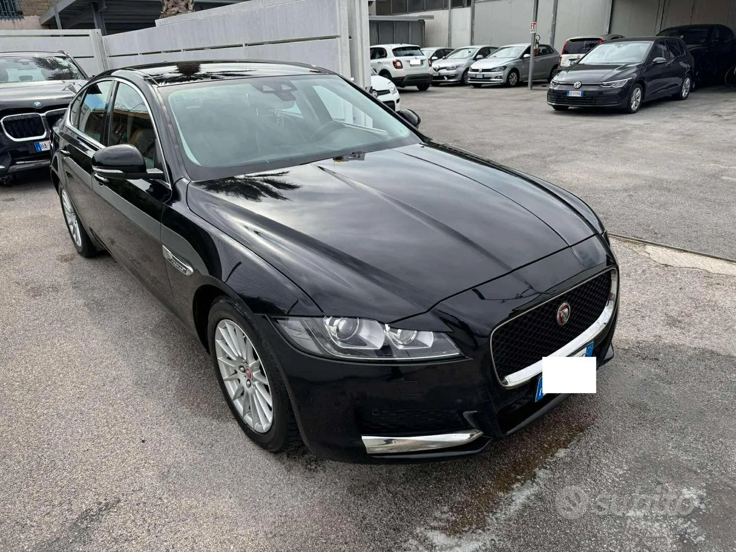 Jaguar Xf 2019 photo 3