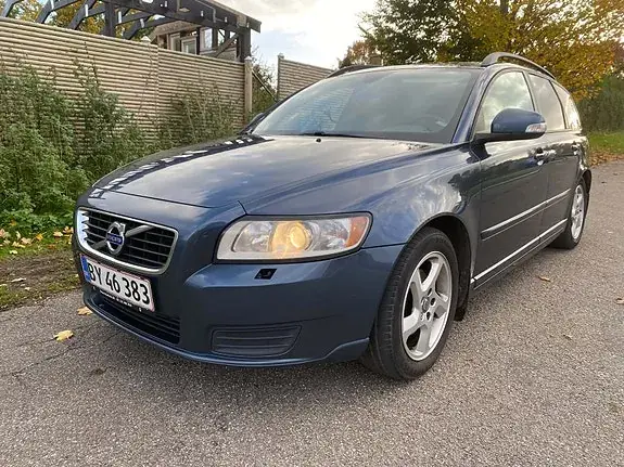Volvo V50 2011 photo 3