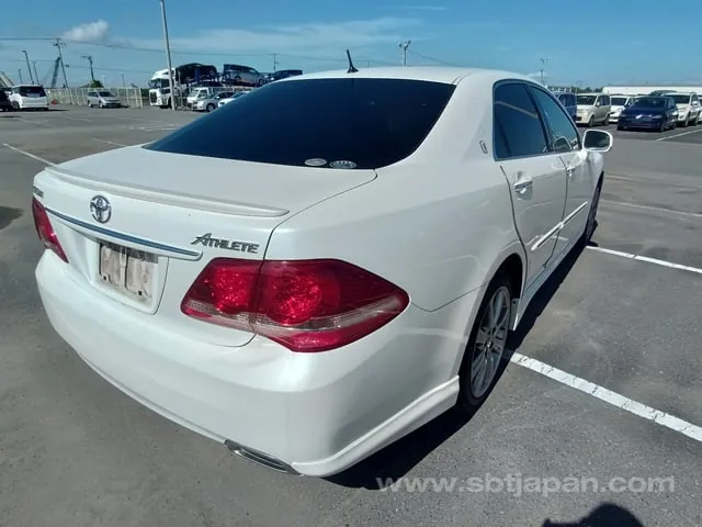Toyota Crown 2008 photo 4