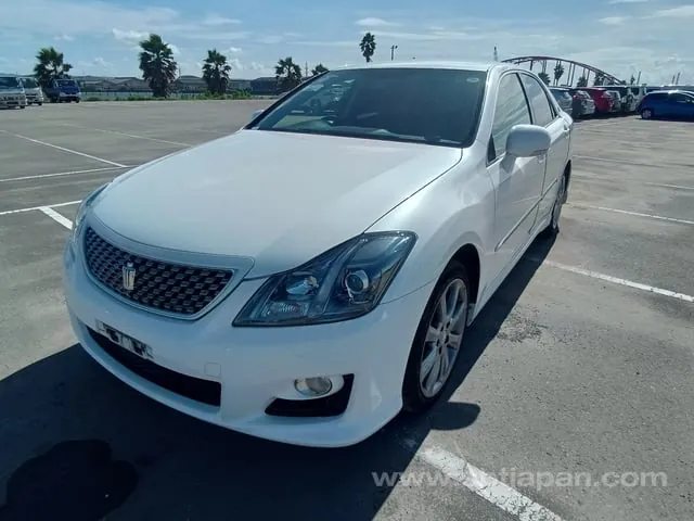 Toyota Crown 2008 photo 2