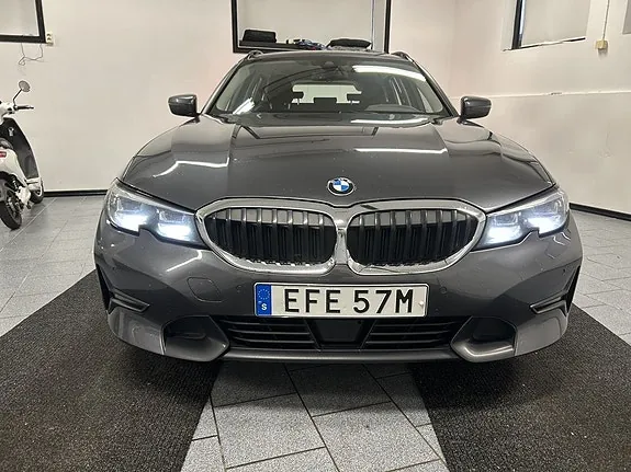 BMW 330E 2021 photo 4