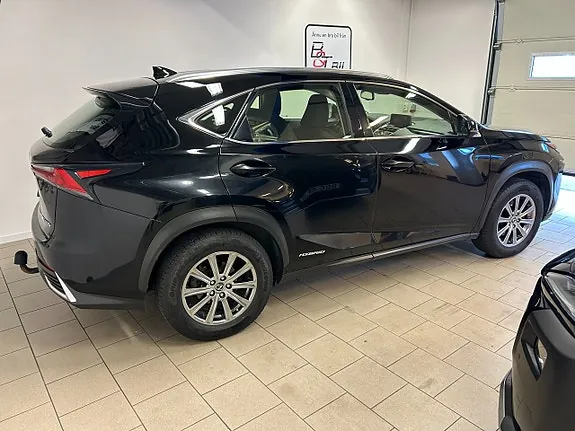 Lexus Nx300H 2019 photo 3
