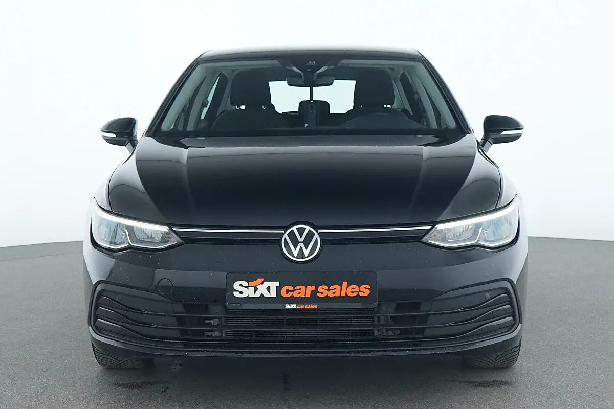 Volkswagen Golf 2024 photo 2