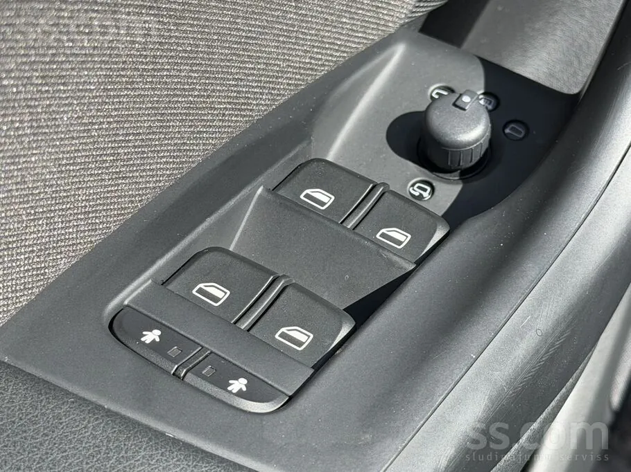 Audi Q3 2018 photo 5