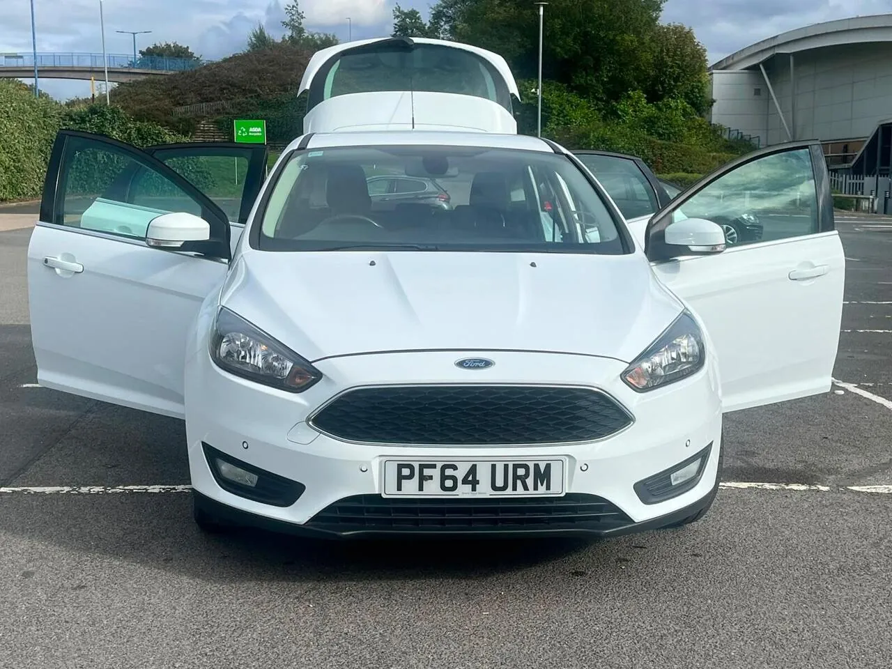 Ford Focus 2015 photo 2