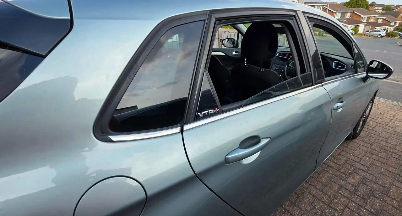 Citroen C4 2012 photo 5