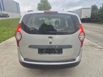 Dacia Lodgy 2015 photo 2