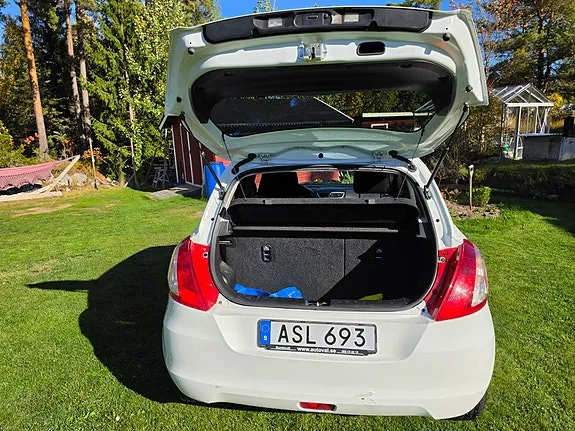 Suzuki Swift 2014 photo 3