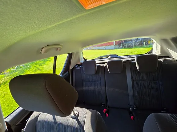 Suzuki Swift 2014 photo 5