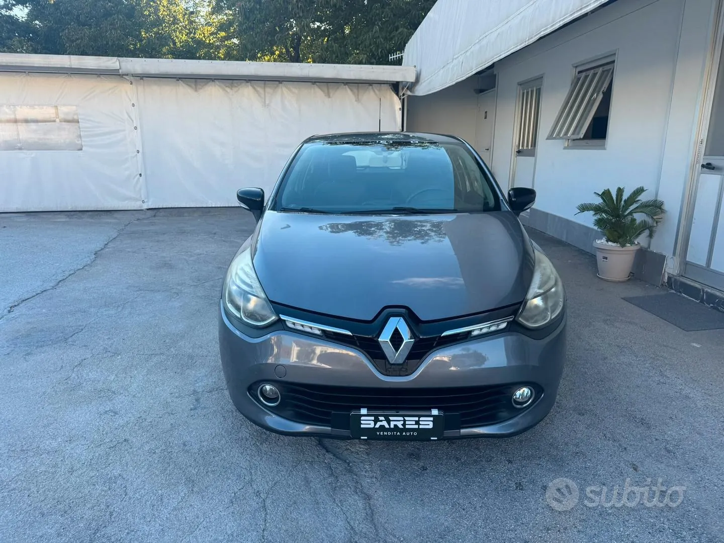 Renault Clio 2014 photo 2