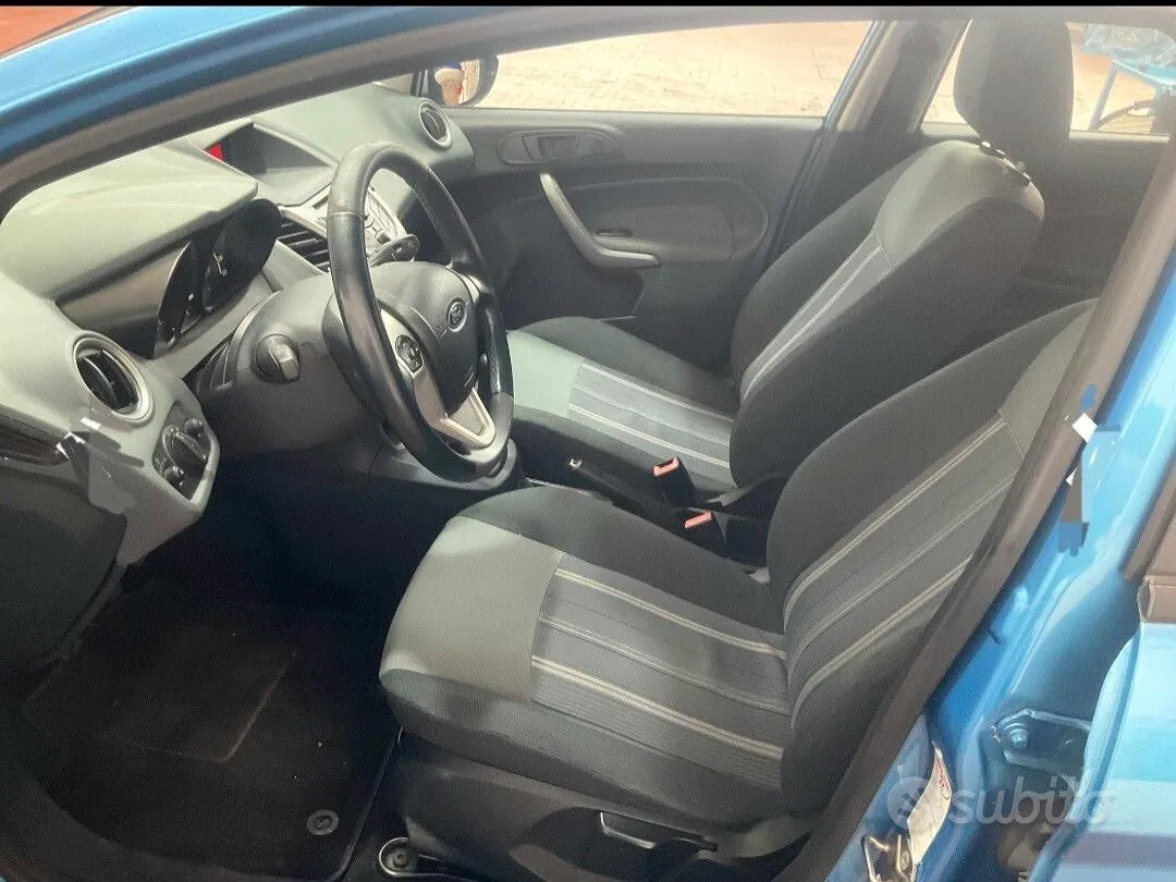 Ford Fiesta 2010 photo 5