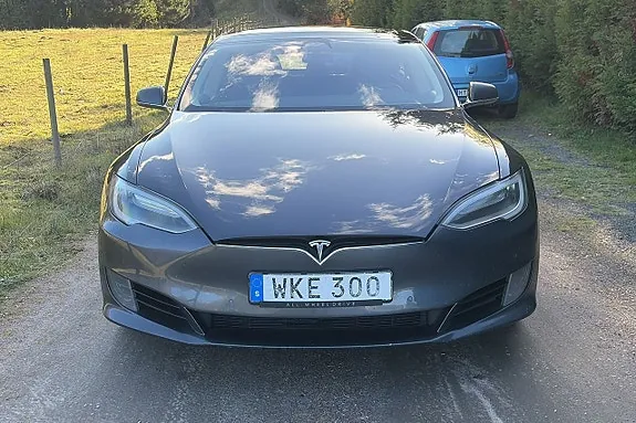 Tesla Model S 2017 photo 2